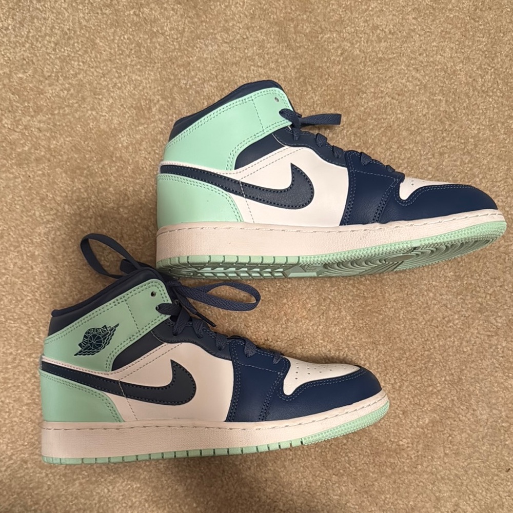 Nike Women's Athletic Shoes - Navy and Mint green Jordans